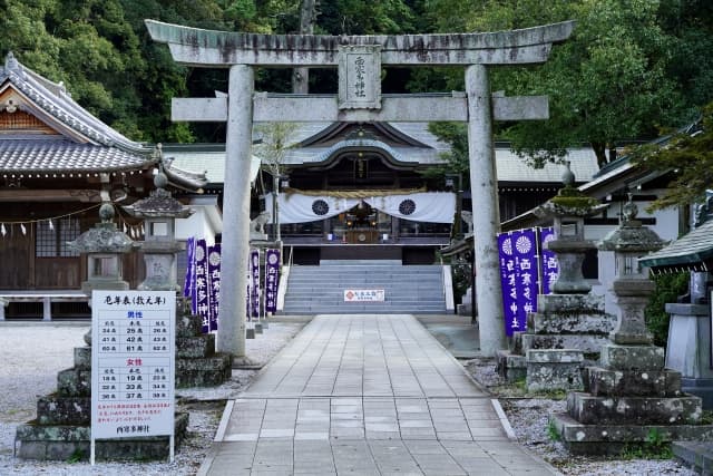 西寒多神社の写真