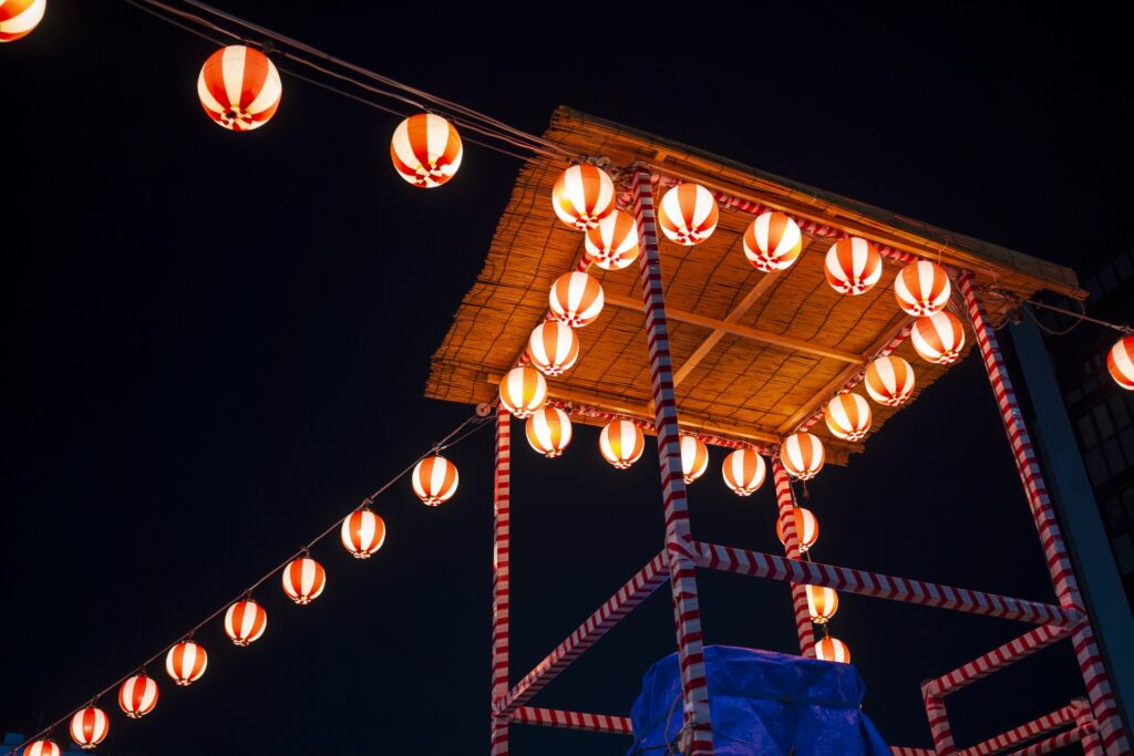 大阪府大東市の夜の祭り