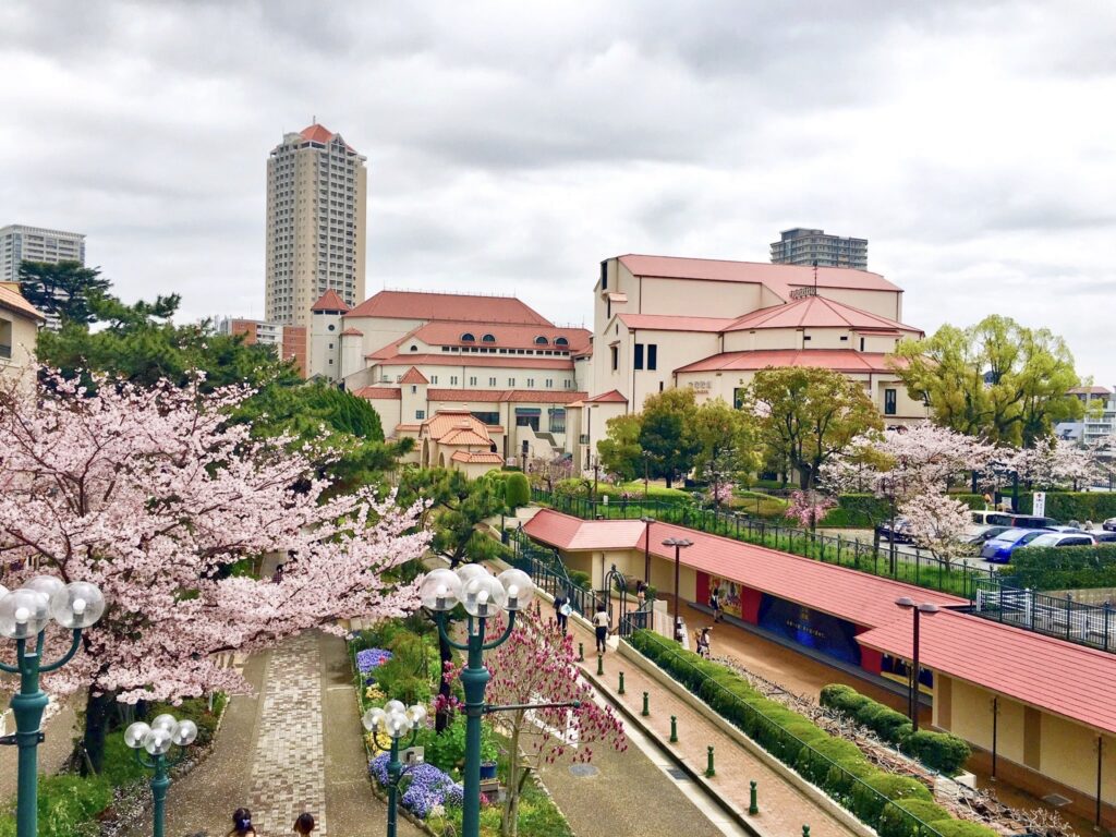 宝塚市の花のみち