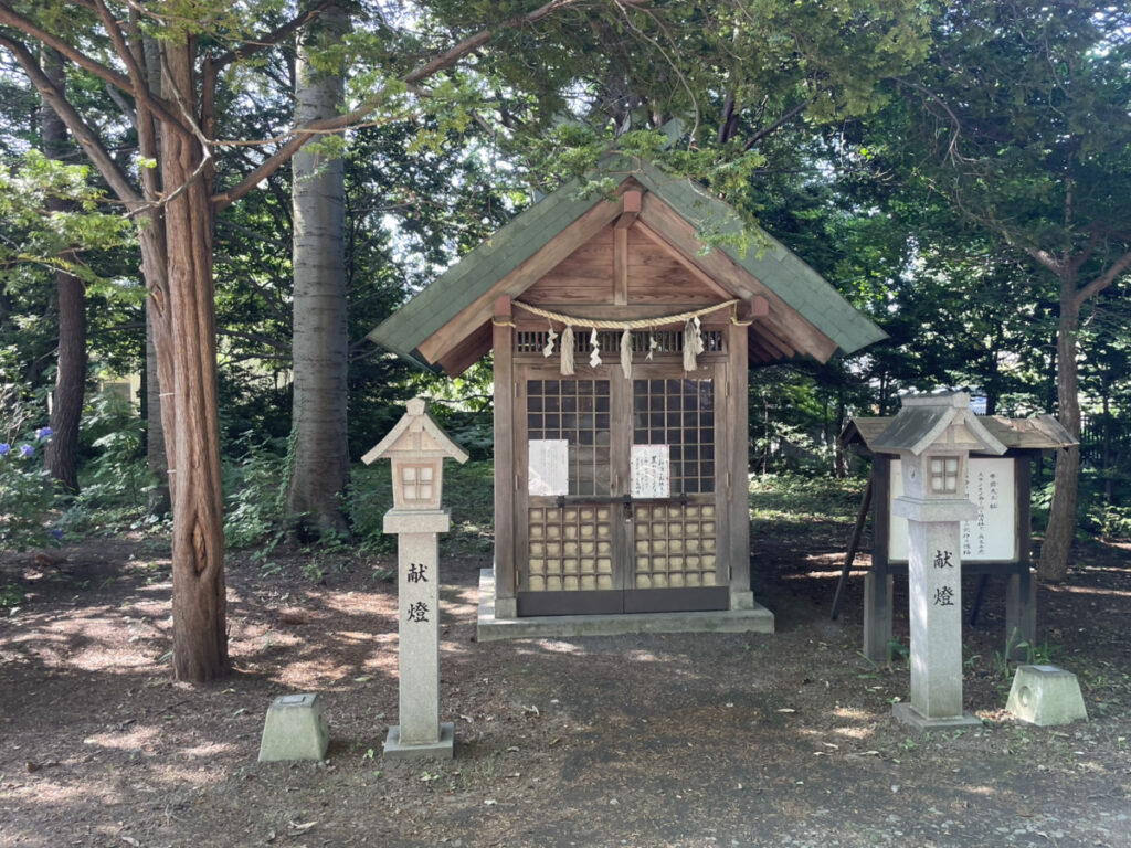 信濃神社の境内社・牛頭天王社