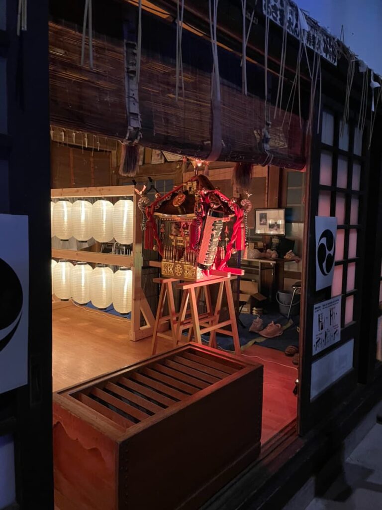 定山渓神社の神輿