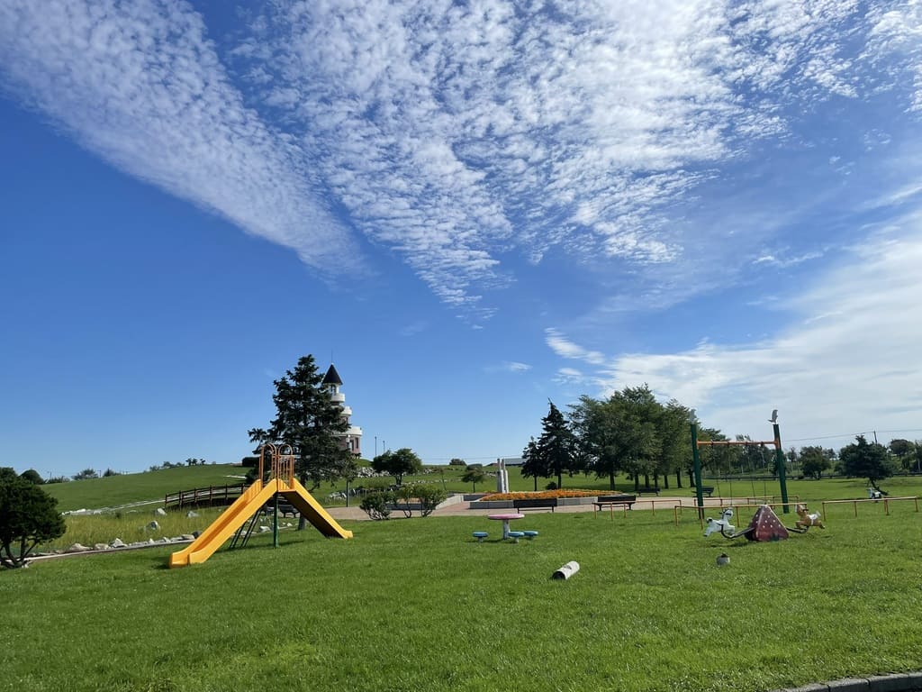 しのつ公園にある子ども向け遊具エリア