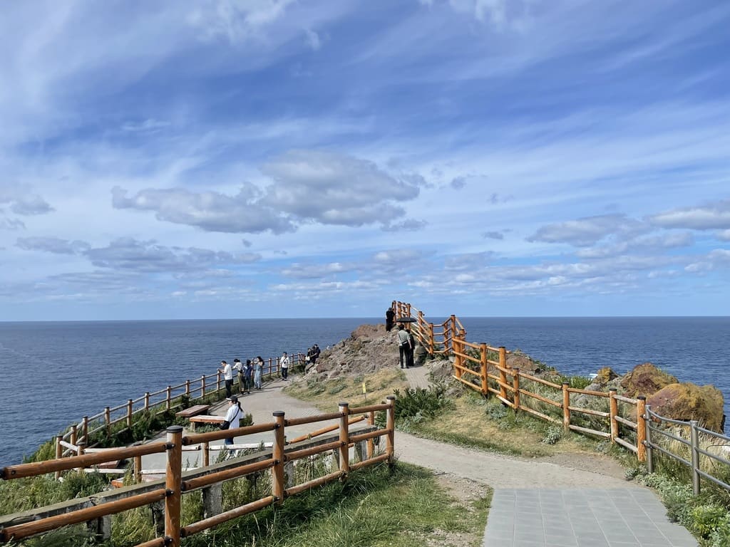 実際に歩いて到着した北海道積丹町の神威岬最先端