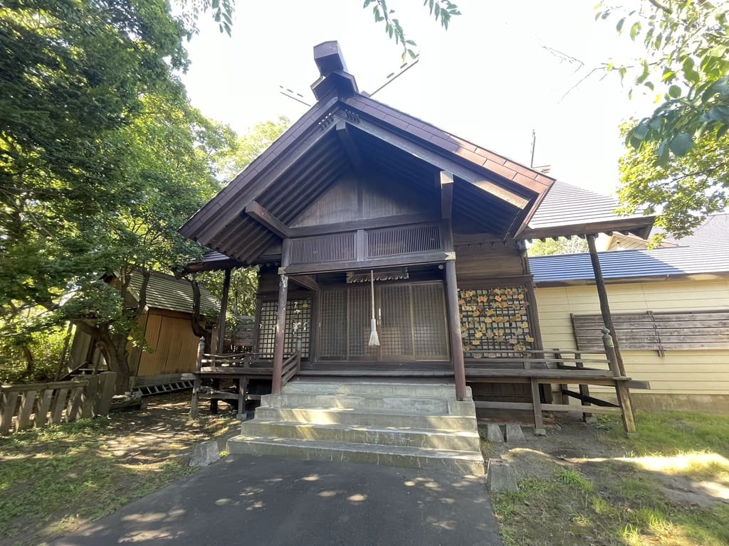 石狩八幡神社の拝殿全景