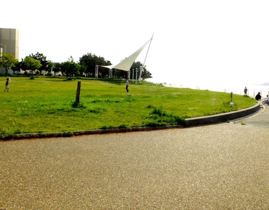 住之江区の南港中央公園