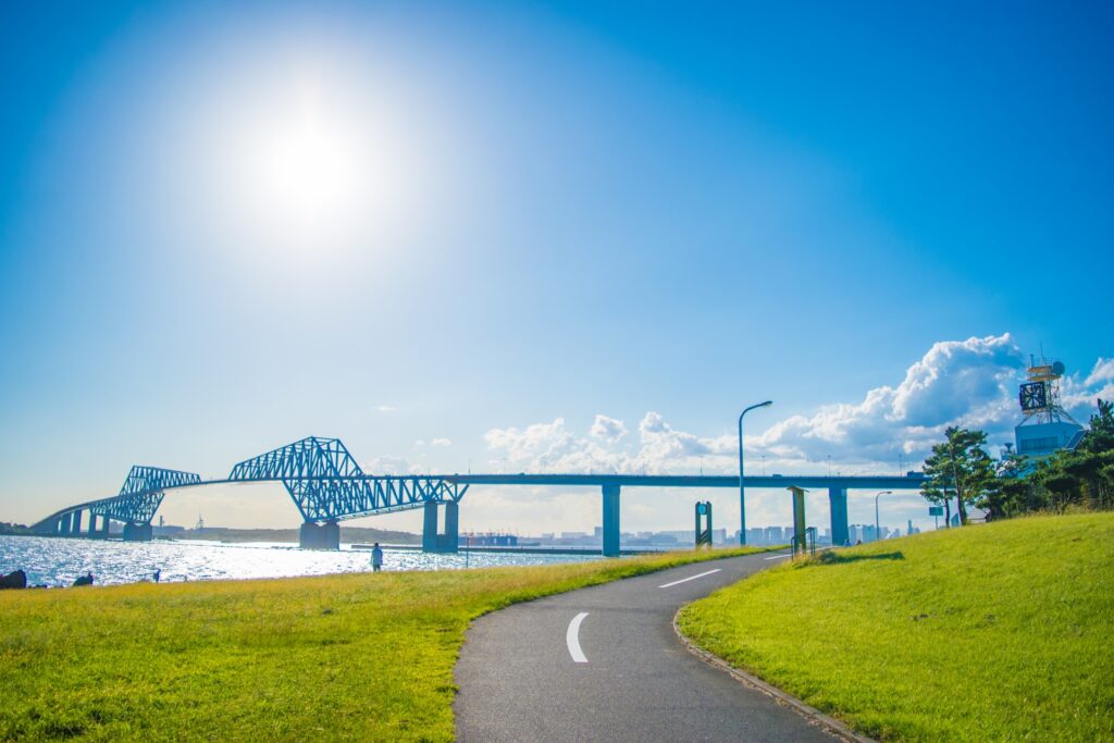 江東区の若洲海浜公園とゲートブリッジ