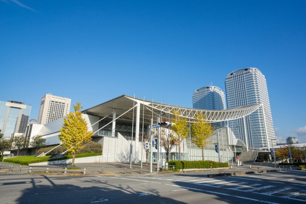 千葉市美浜区の幕張メッセの外観