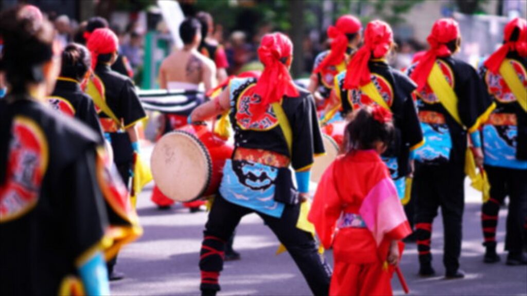 岐阜県大垣市の踊りを踊る人たち 岐阜県大垣市の踊りを踊る人たち