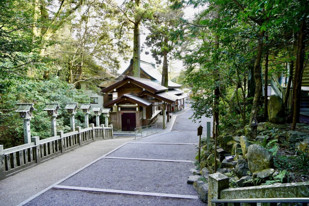 三重県桑名市の多度大社参道