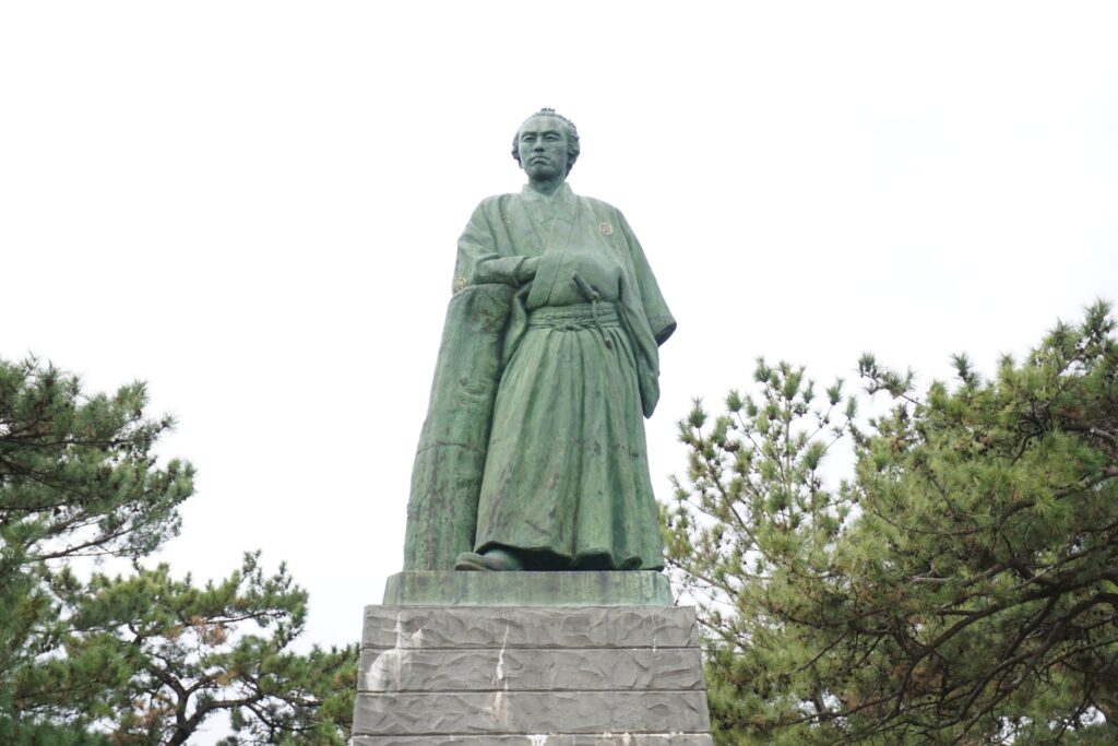坂本龍馬像
