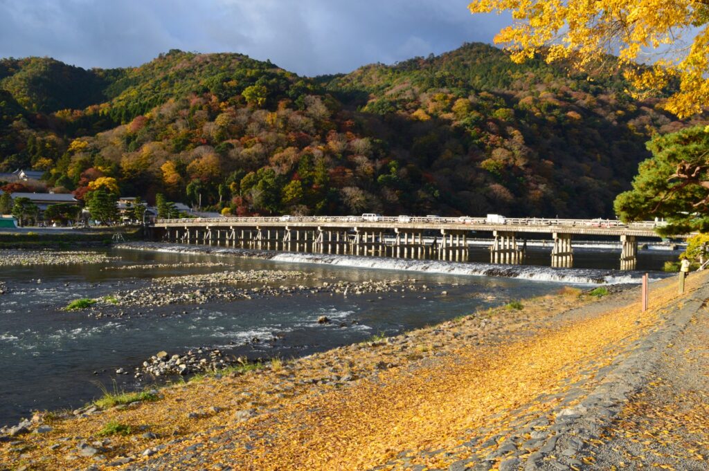 京都市右京区の嵐山渡月橋