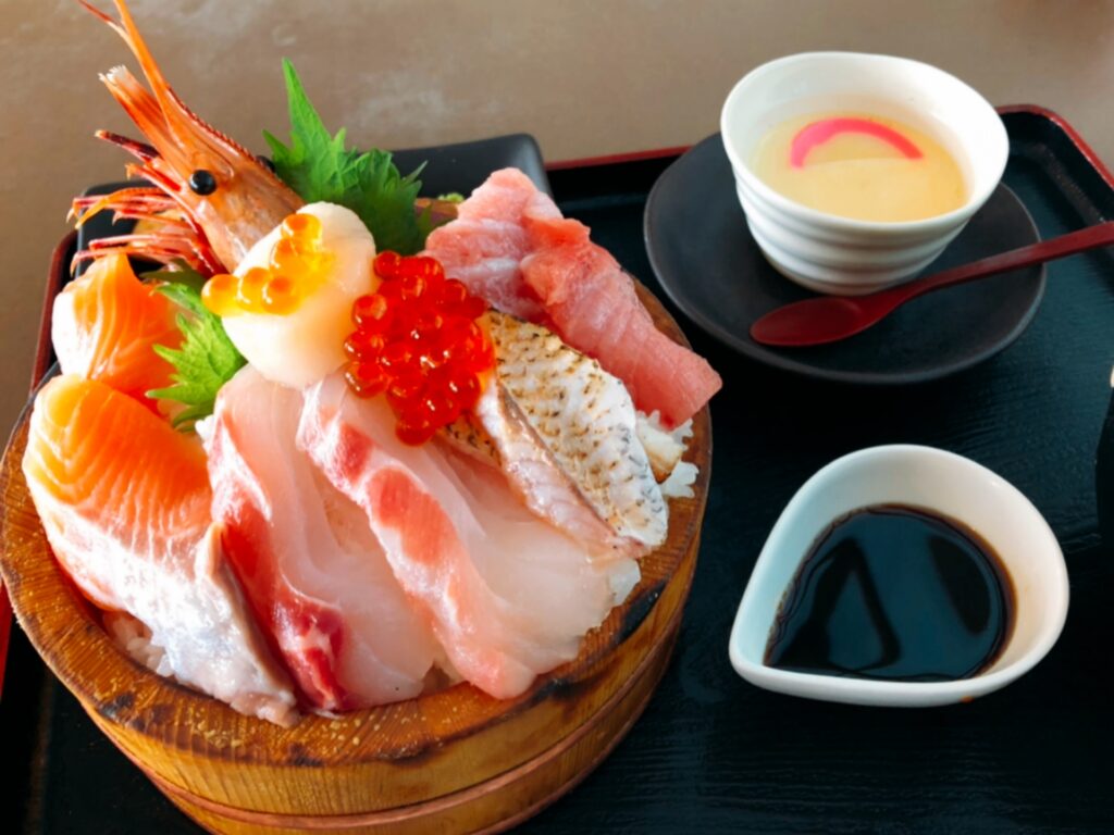 北九州市小倉北区の海鮮丼