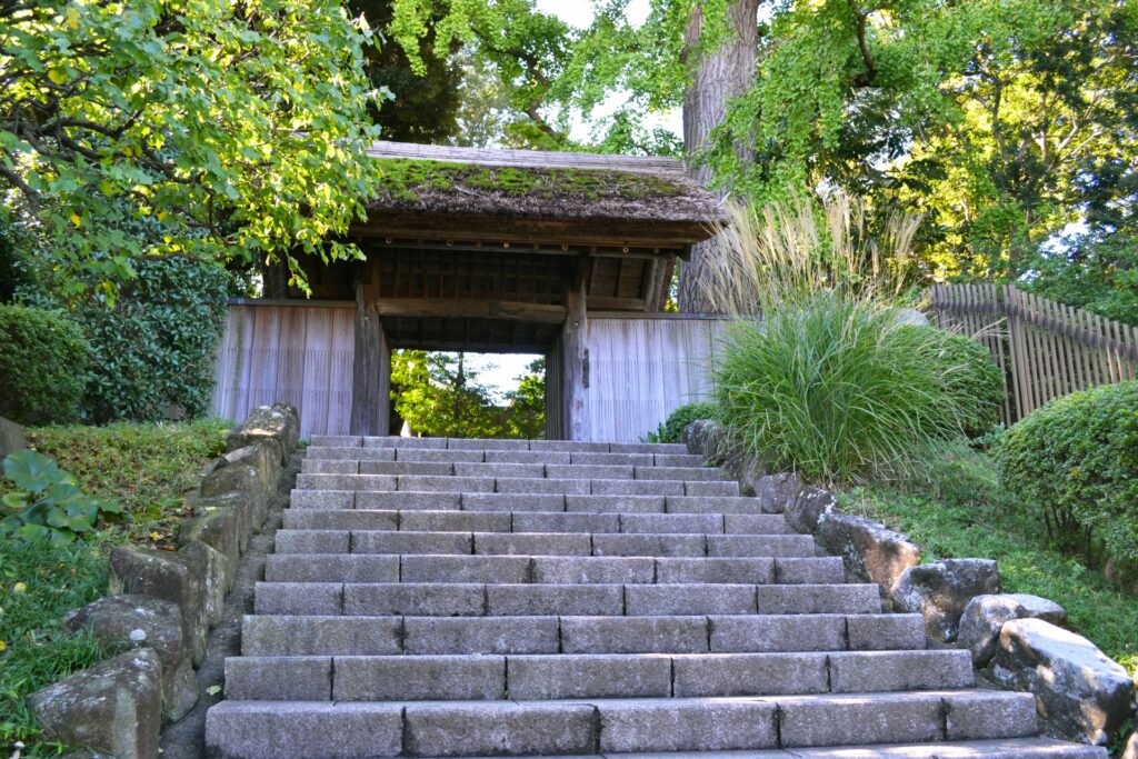 千葉県松戸市の戸定邸の庭園と建物
