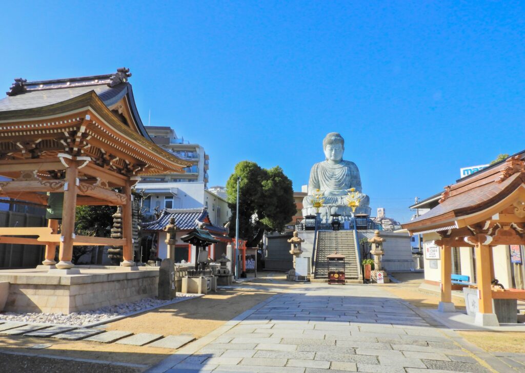 神戸市兵庫区の兵庫大仏 神戸市兵庫区の兵庫大仏
