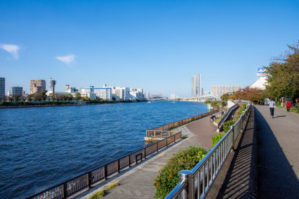 東京都中央区の墨田川テラス