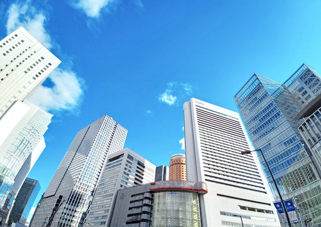 大阪市北区の大阪駅前