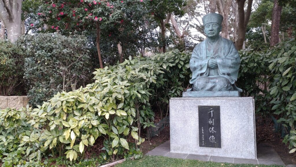 千利休の像 堺市堺区の利休のふるさと記念館