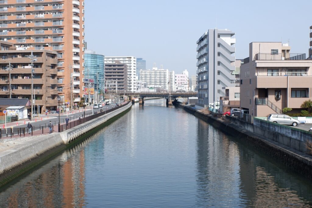 愛知県名古屋市の尾頭橋の街並み