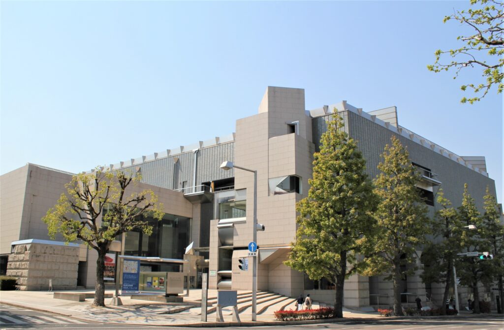 岡山県立美術館の外観 岡山県立美術館の外観