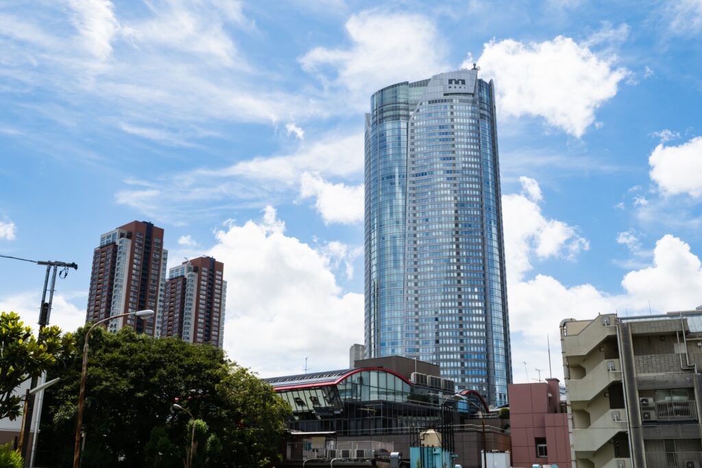 港区の森美術館