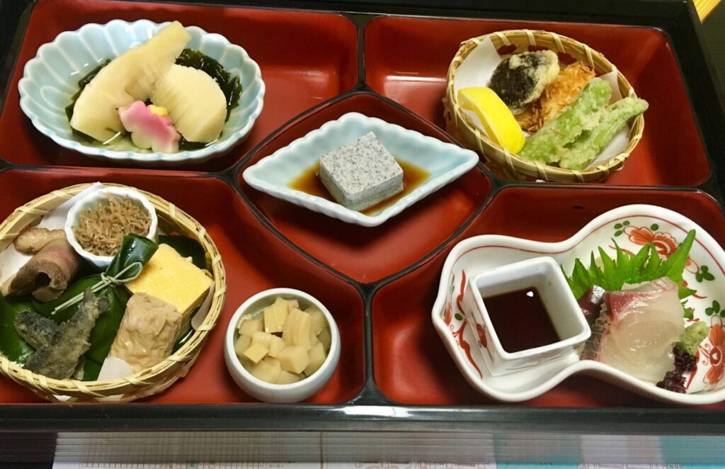 京都府京都市中京区の懐石料理