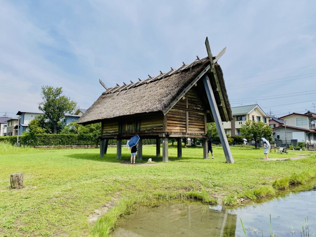 静岡県静岡市駿河区の登呂遺跡と緑地 静岡県静岡市駿河区の登呂遺跡と緑地