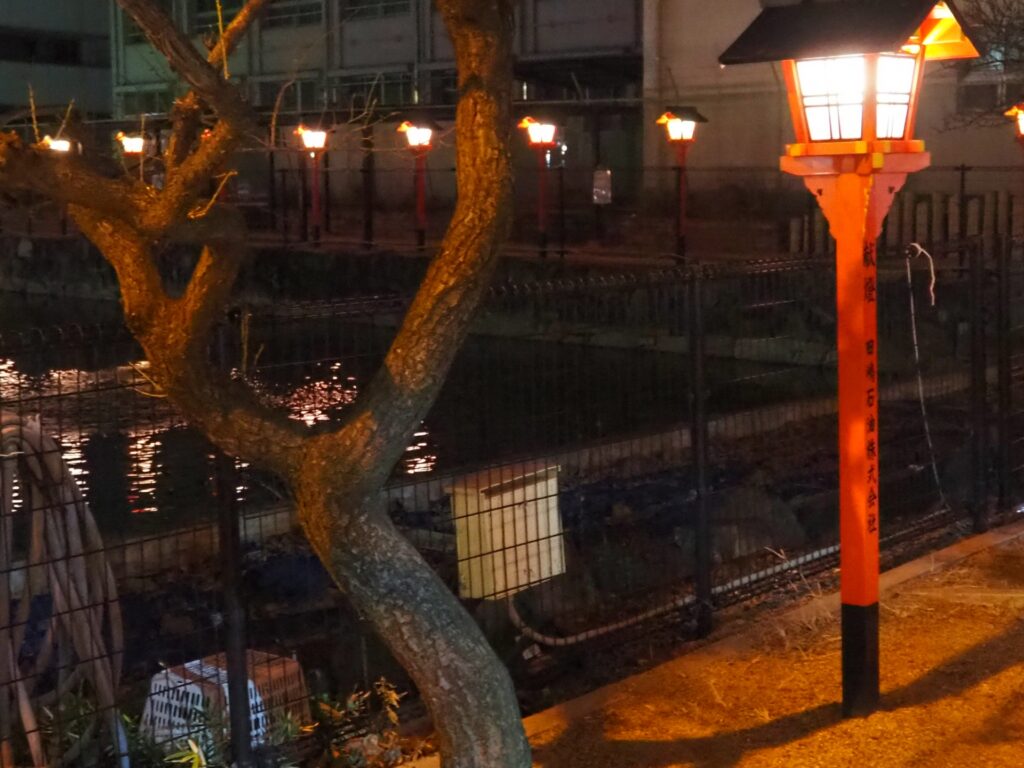 平野区の夜の神社