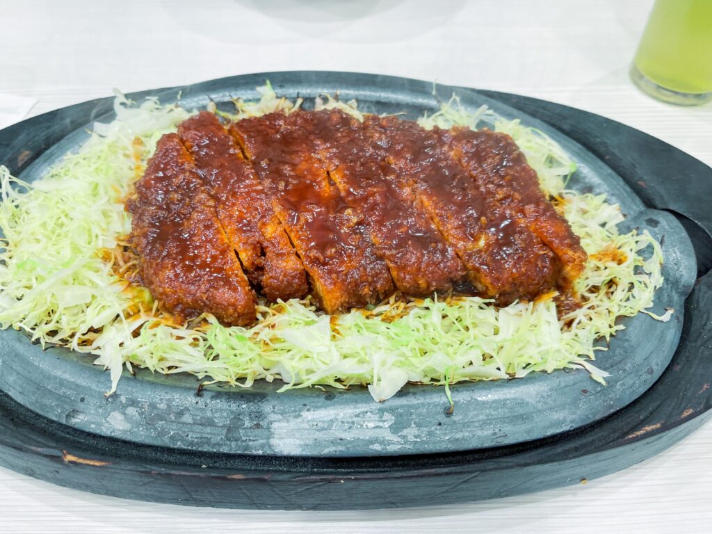愛知県名古屋市の味噌カツ料理