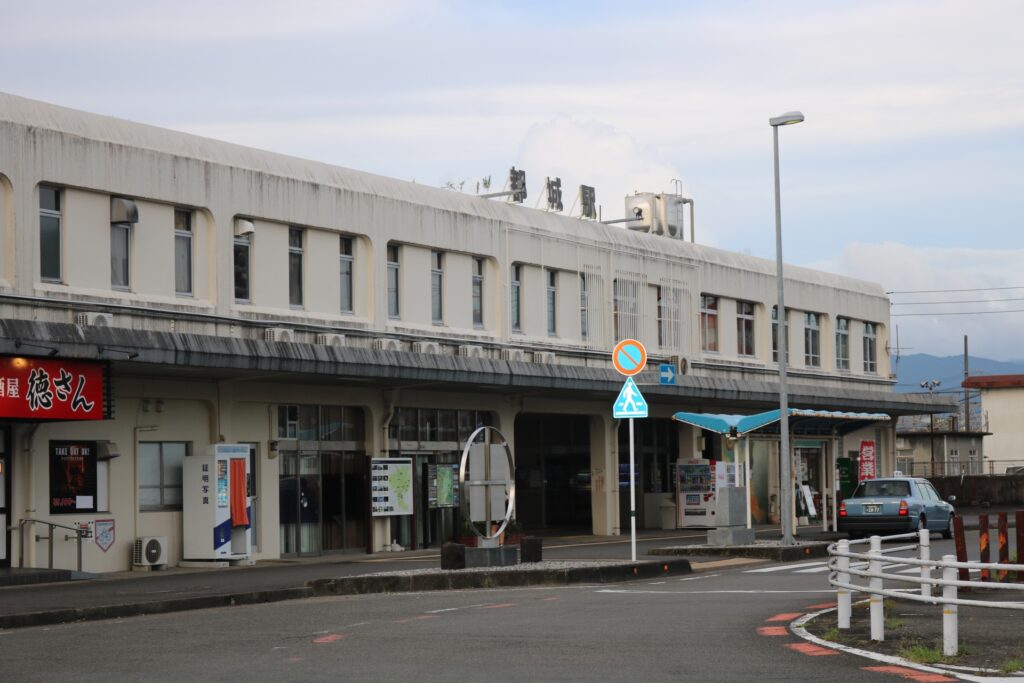 都城駅の風景