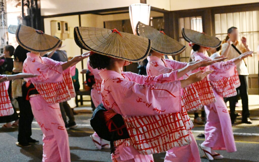 おわら風の盆の踊り手