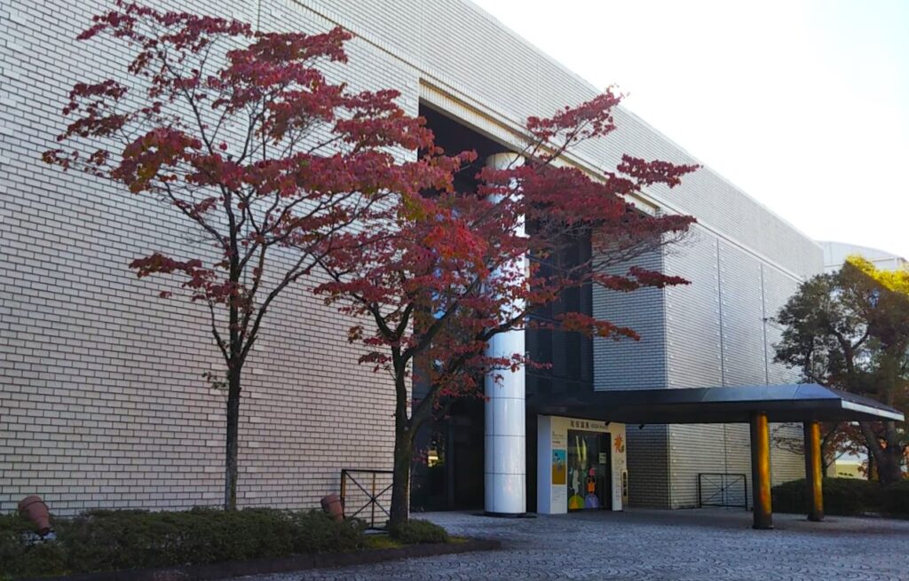 刈谷市美術館