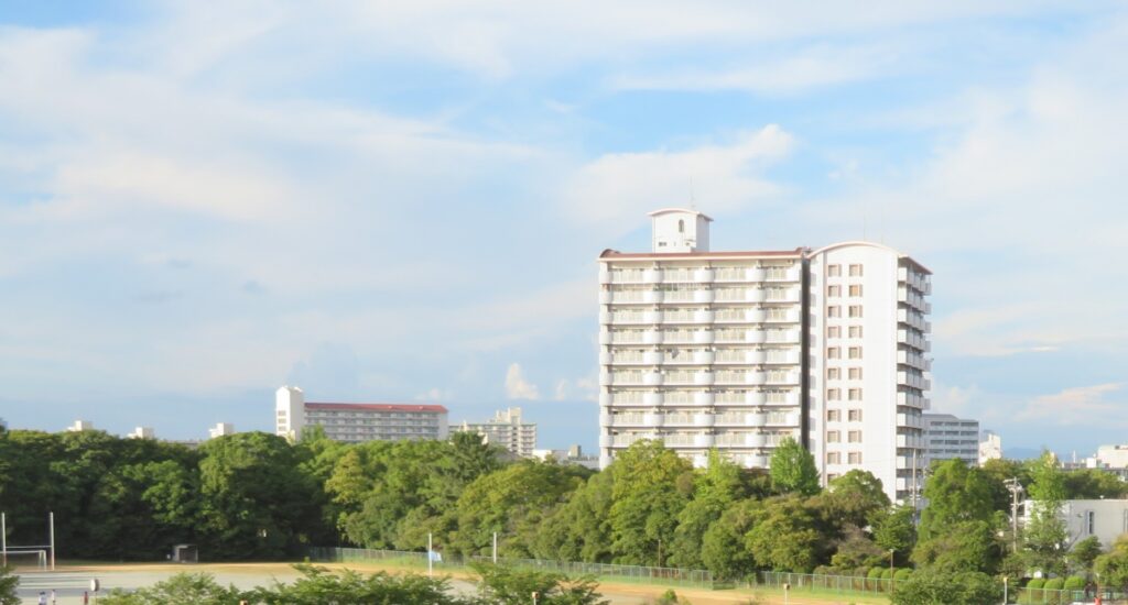 愛知県名古屋市の稲永公園の広場