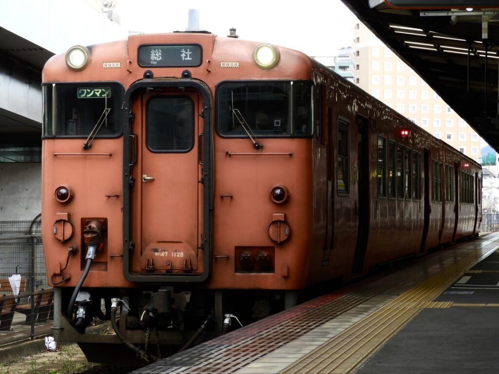 岡山駅から出る電車 岡山駅から出る電車