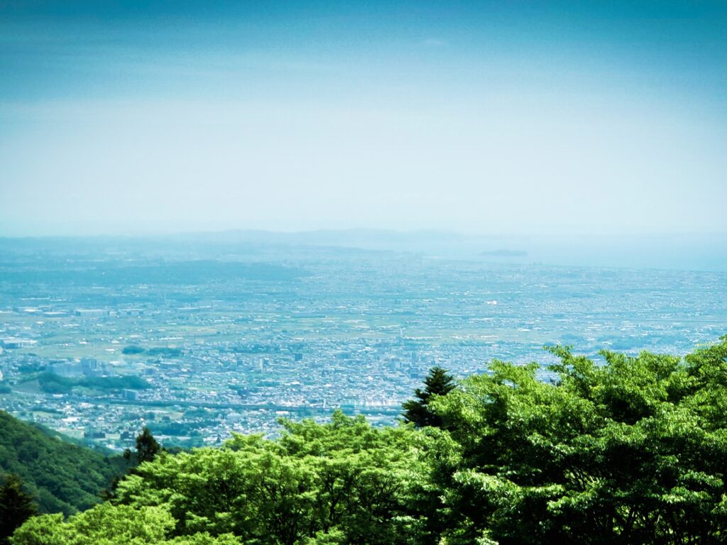 神奈川県伊勢原市の大山山頂からの景色 神奈川県伊勢原市の大山山頂からの景色