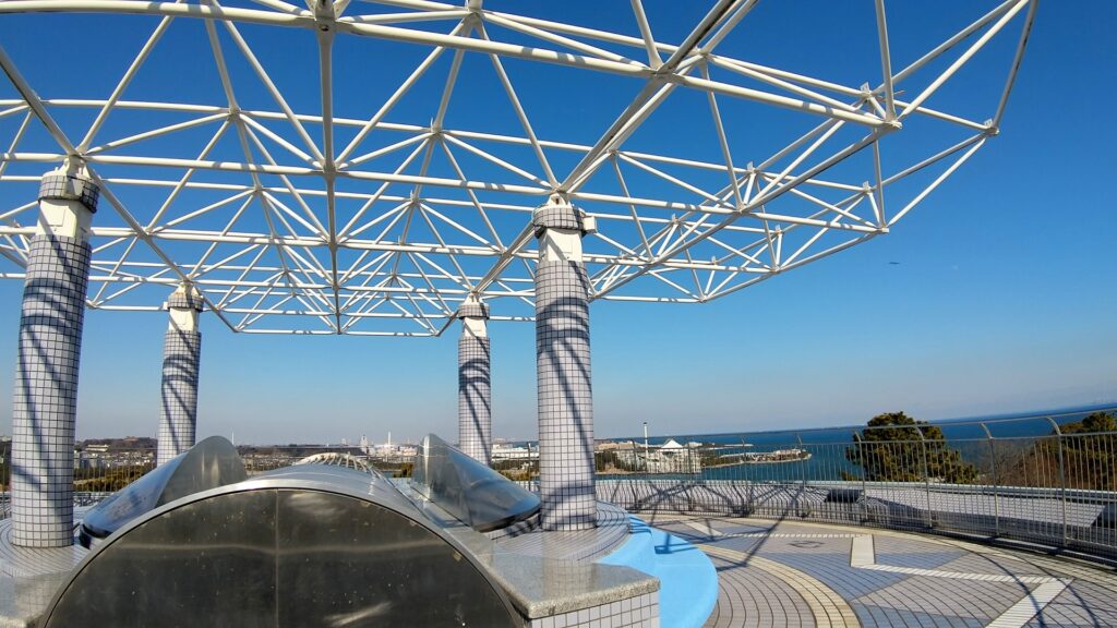 神奈川県横浜市の野島公園の展望台からの景色