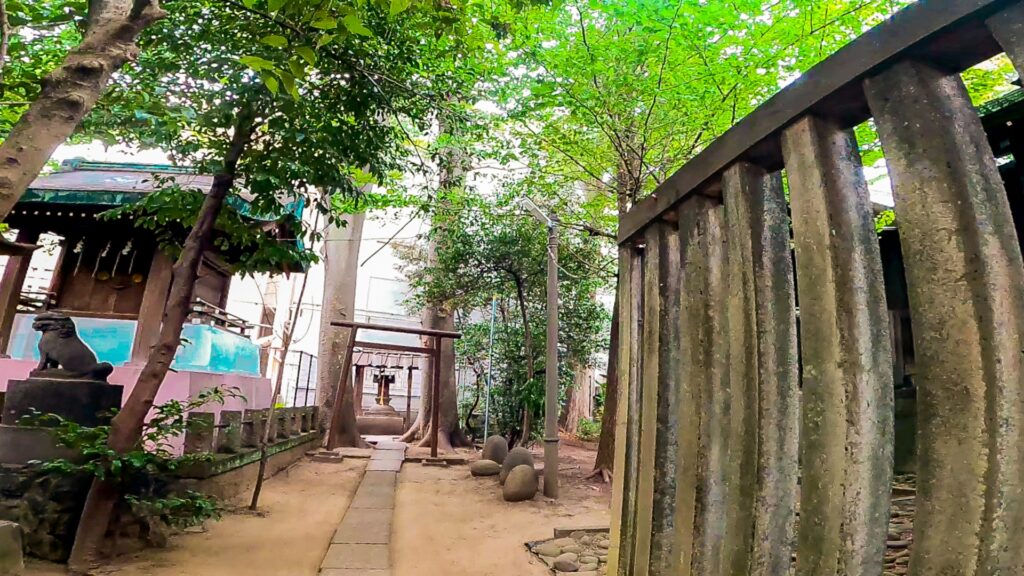 神奈川県横浜市の森浅間神社と公園からの景観