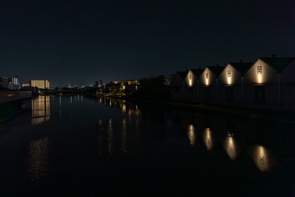 愛知県名古屋市の中川運河の夜景