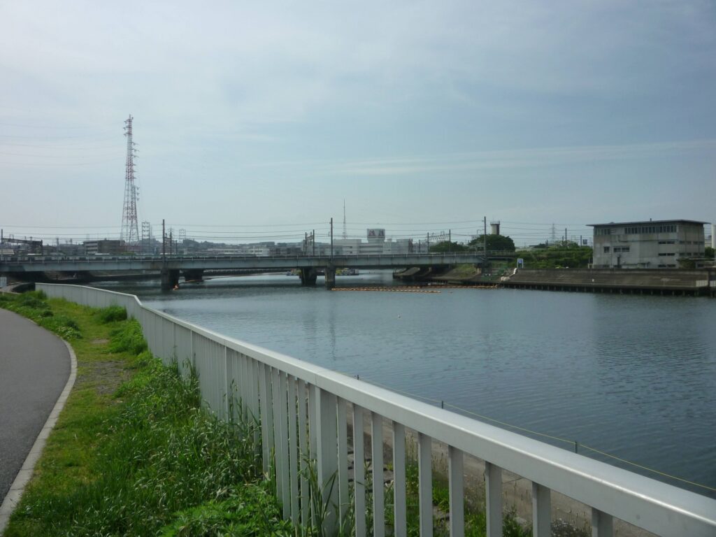 鶴見区の鶴見川