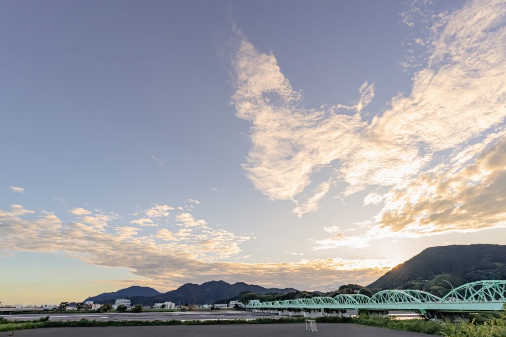 静岡県静岡市駿河区の夕日の安倍川橋