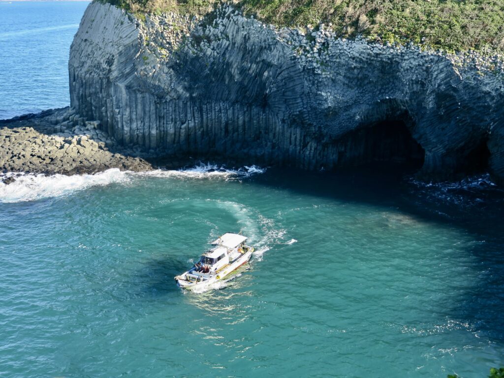 唐津市の七ツ釜