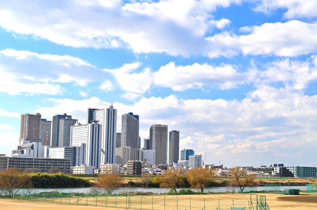 川崎市多摩区のビル群