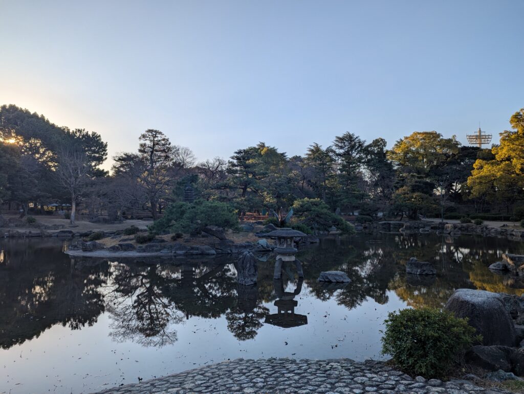 愛知県名古屋市の鶴舞公園と八事山興正寺の風景