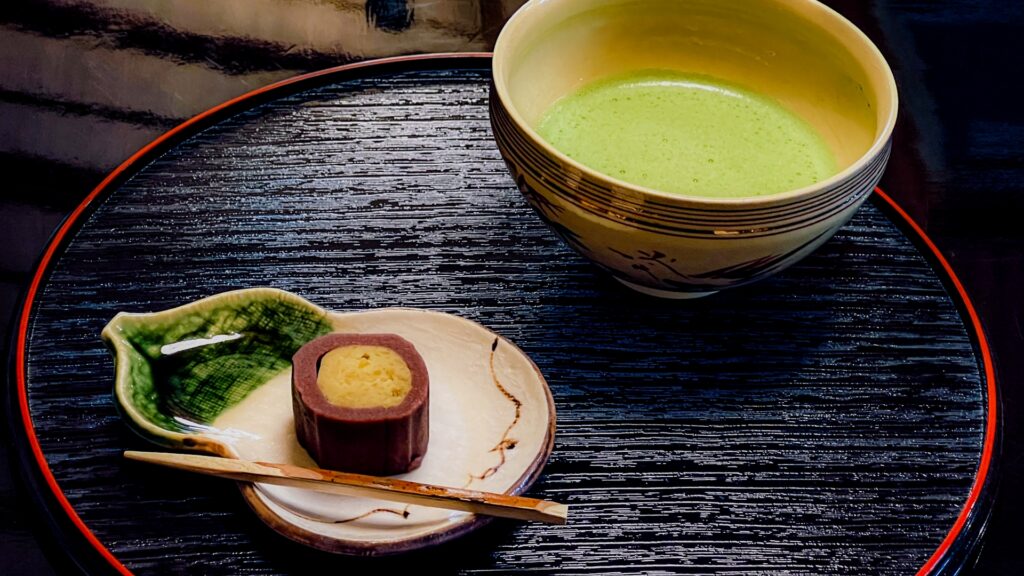 神奈川県横浜市の和菓子と抹茶のセット