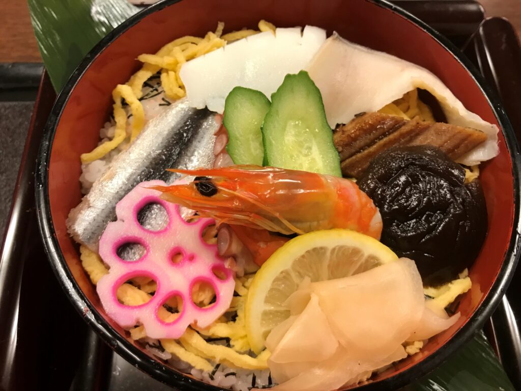 岡山市北区のバラ寿司