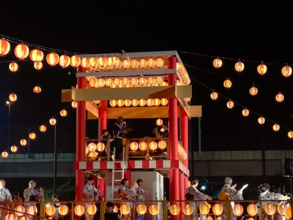 愛知県名古屋市の瑞穂夏まつりの盆踊り