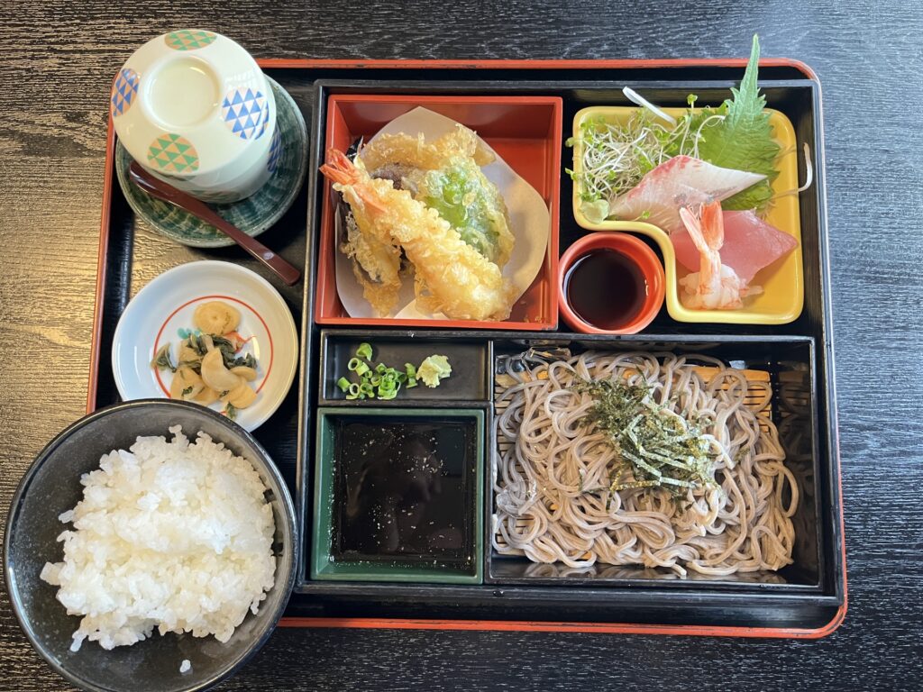 東海市のランチ