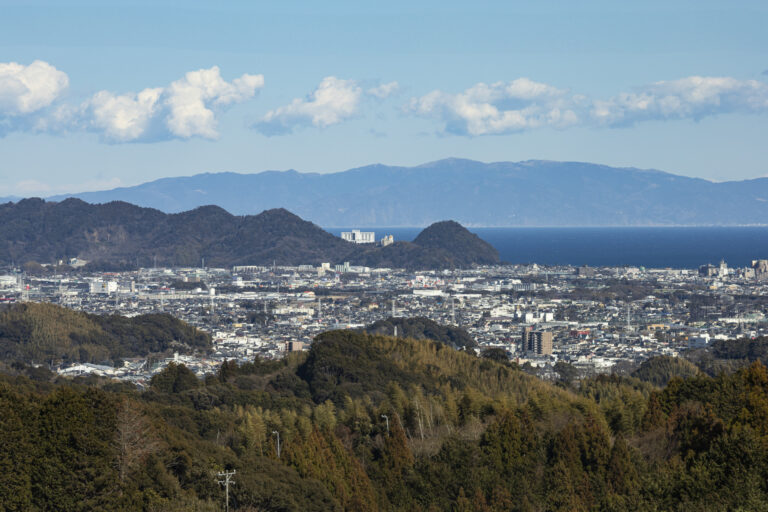 静岡県藤枝市で歴史と自然を歩く街旅 蓮華寺池公園・志太郡衙跡・朝ラーメン文化 | 街角タイムス