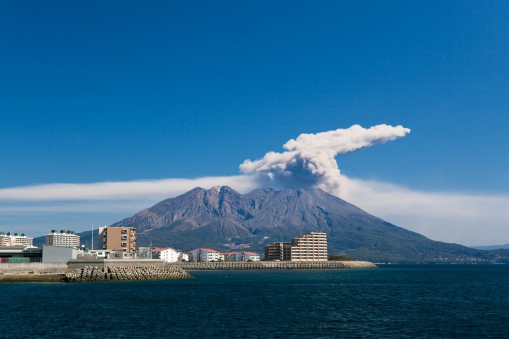 鹿児島県鹿屋市桜島の背景