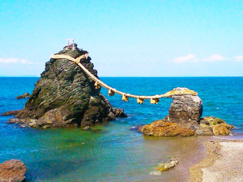 三重県伊勢市の夫婦岩
