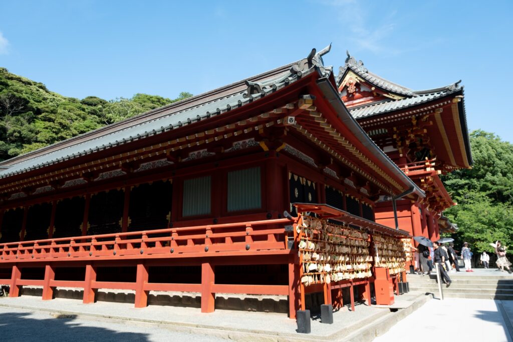 神奈川県鎌倉市の鶴岡八幡宮の境内